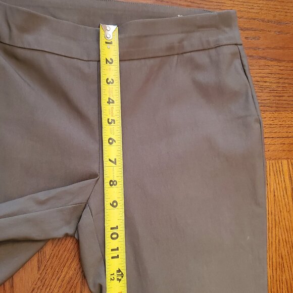 Chicos Capri leggings - Picture 9 of 10